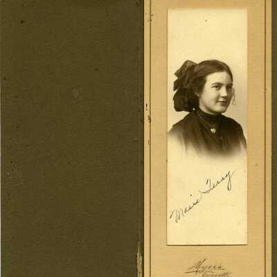 Photograph, Marie Terry, 1912. Acc.# 2019.024.009