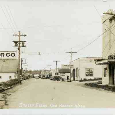 Barrington Ave