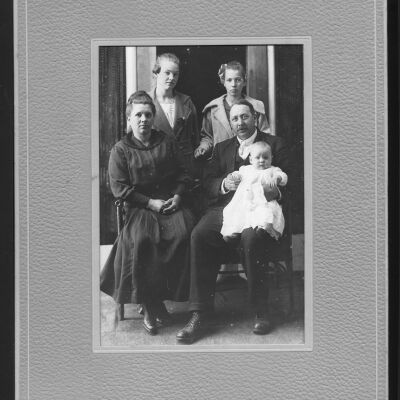 Hesselgrave Family
