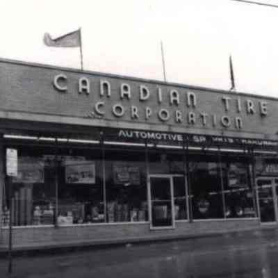 37 - 39 Main Street East - Canadian Tire - 1973