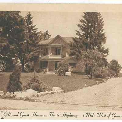 "Green Trees" Gift, Guest House on No. 8 Highway - 1 Mile West of Grimsby