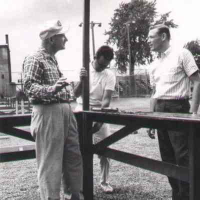 P2006-01-20-09-38: Men setting up - photo taken behind Central Public School 1964 - Harold Elliott and Bill Dickson