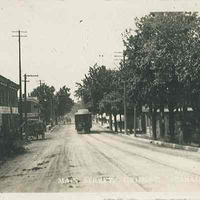 Looking West on Main Street, circa 1909