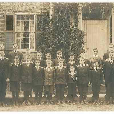 Lake Lodge School Photo