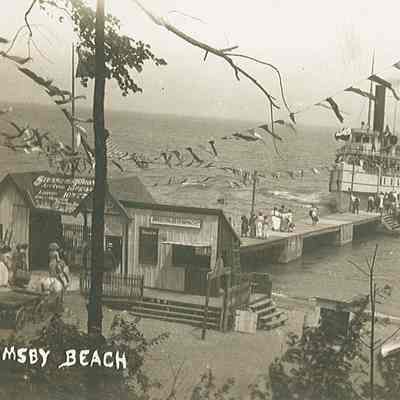 Grimsby Beach Pier - SS MACASSA