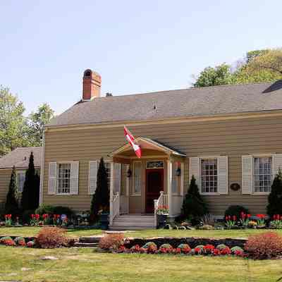Nelles-Fitch House - 125 Main St West