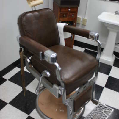 Chair, Barber's