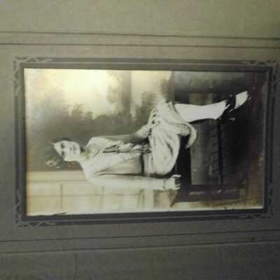 Postcard, Picture