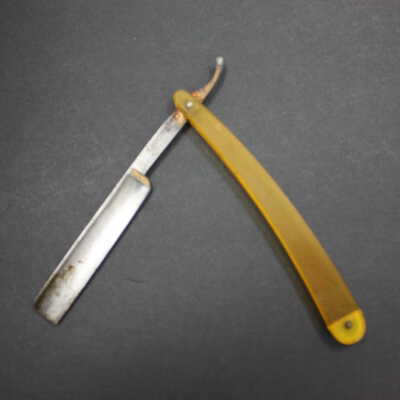 Razor, Straight