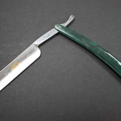 Razor, Straight