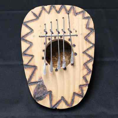 Mbira (primitive)