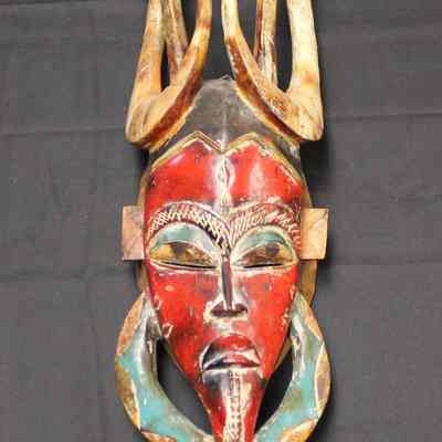 Long red mask