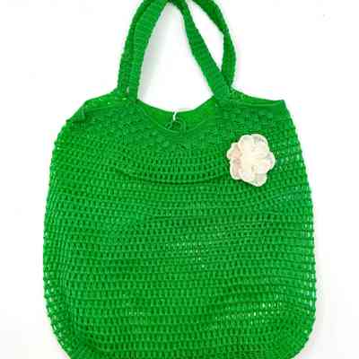 Mesh Plastic Handbag with Flower Appliqué (bolso / "jaba"), green