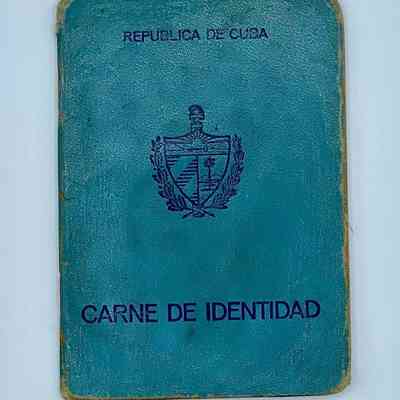 Identity Booklet (Carné de Identidad)