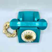 Rotary-dial desk telephone, teal plastic - Image 2