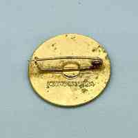 Insignia pin of the Organización de Pioneros José Martí (OPJM) - Image 2