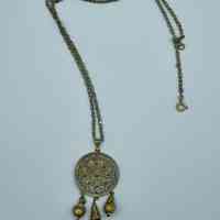          necklace picture number 1
   