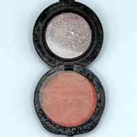 "Fantasía" iridescent blush compact (colorete), shade "Rosa Indio" - Image 5