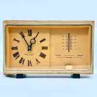 "Маяк" (Mayak) desk clock with thermometer and weather indicator
