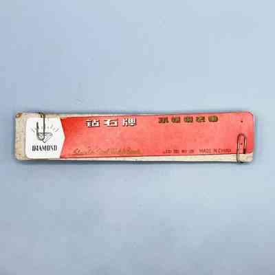 Retail display card for "Diamond" (Zuanshi / 钻石牌) brand stainless steel watch bands