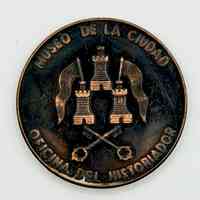 Bronze commemorative medal, 465th anniversary of the founding of Havana (1519–1984) — Museo de la Ciudad / Oficina del Historiador - Image 2