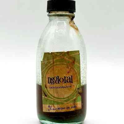 "Desodoral" Deodorant Bottle, Suchel
