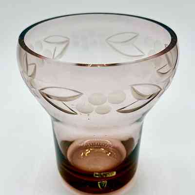 "Kullerkupp" glass vase, smoky rose, designed by Mirjam Maasikas for Tarbeklaas