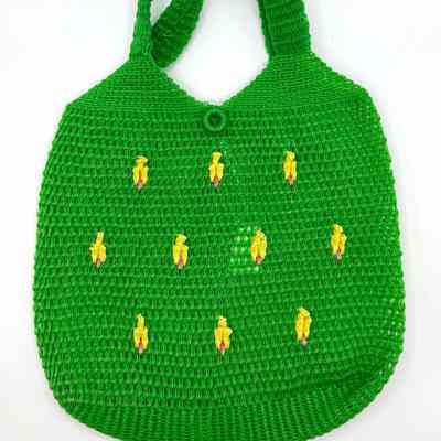 Green Plastic Mesh Handbag with Floral Tufts (bolso / “jaba”), green