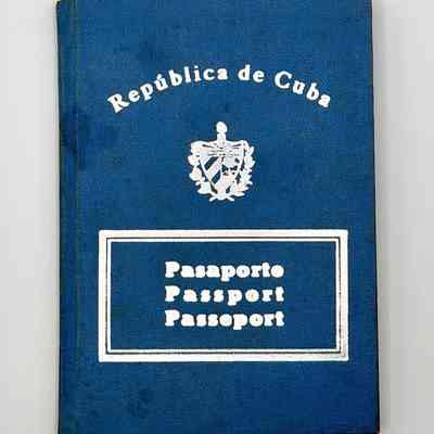 Cuban passport of Natalia "Naty" Revuelta Clews — Pasaporte Nº 7314