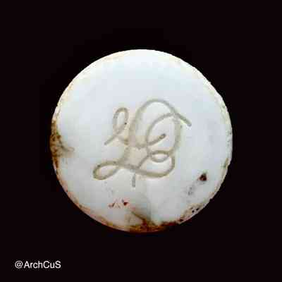 Lipstick cap