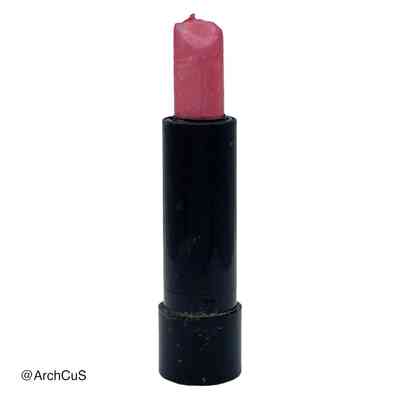 "Fantasía" iridescent lipstick (creyón labial iridiscente Fantasía", shade "Ilusión" (frosted rose-pink)