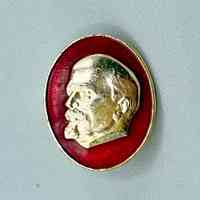 Lenin lapel badge, gold‑marked