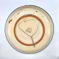 Hand-painted decorative earthenware plate, repaired - Image 2