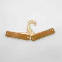 Folding (collapsible) travel clothes hanger - Image 2