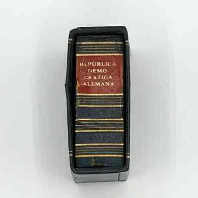 Miniature Book, República Democrática Alemana (German Democratic Republic promotional minibook), with slipcase