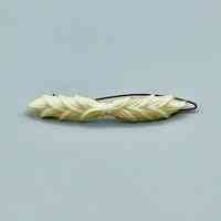 hair barrette in foliate (leaf/wheat) design, white