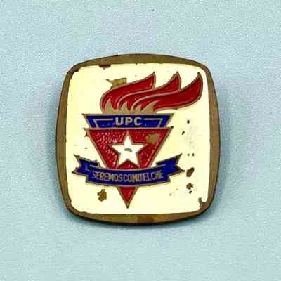 Insignia pin of the Unión de Pioneros de Cuba (UPC), "Seremos como el Che"