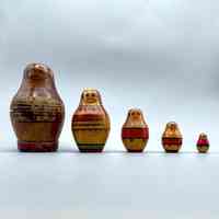 Mordovian matryoshka nesting set (5-piece), Yelnikovsky Woodworking Combine