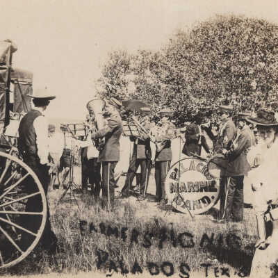 Palacios Marine Band Performing