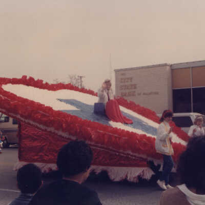 Sweetheart Float