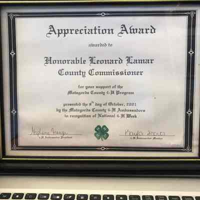 Appreciation Award to Honorable Leonard Lamar County Commissioner