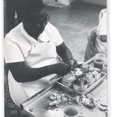 Packaging Crab Meat