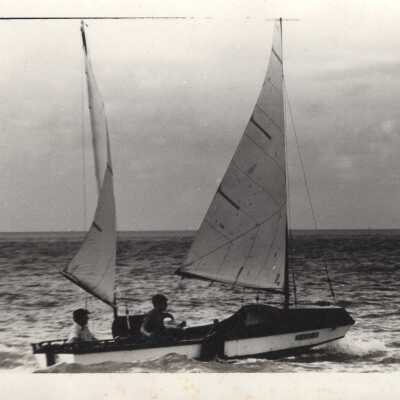Guys Sailing