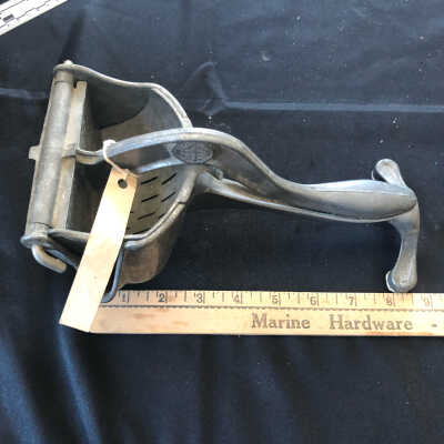 Fruit Juicer/Masher w/ Handle