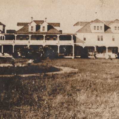 Hotel Palacios Front view