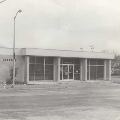 Palacios Library