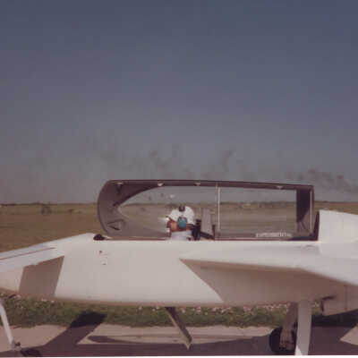 Bob Gray and his homemade plane
