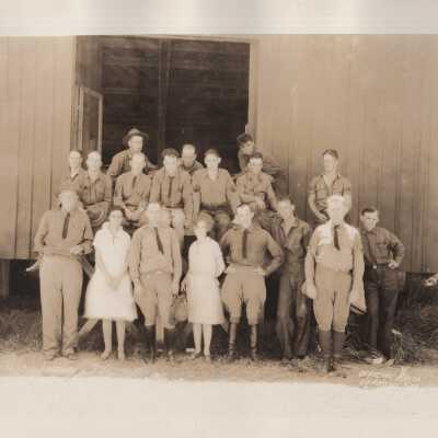 Soldiers with 2 Women
