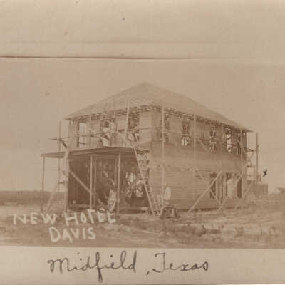 New Davis Hotel