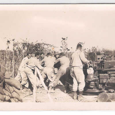 Gun Firing Crew
